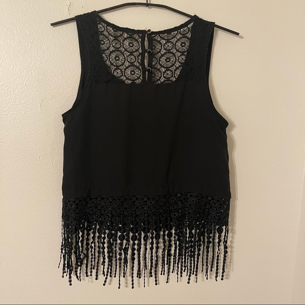 Black fringe sleeveless crop top